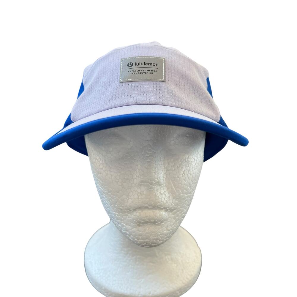 Lululemon Running Hat S/M White Blue Lightweight Athletic Cap Unisex Logo EUC